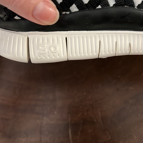 Nike Free Inneva Woven ( Black & White) - Picture 8 of 11